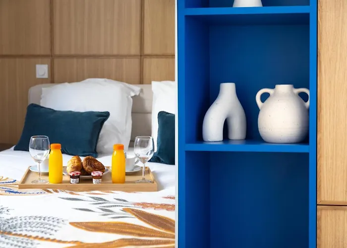 Bluestay 125 - Superb In * Paris